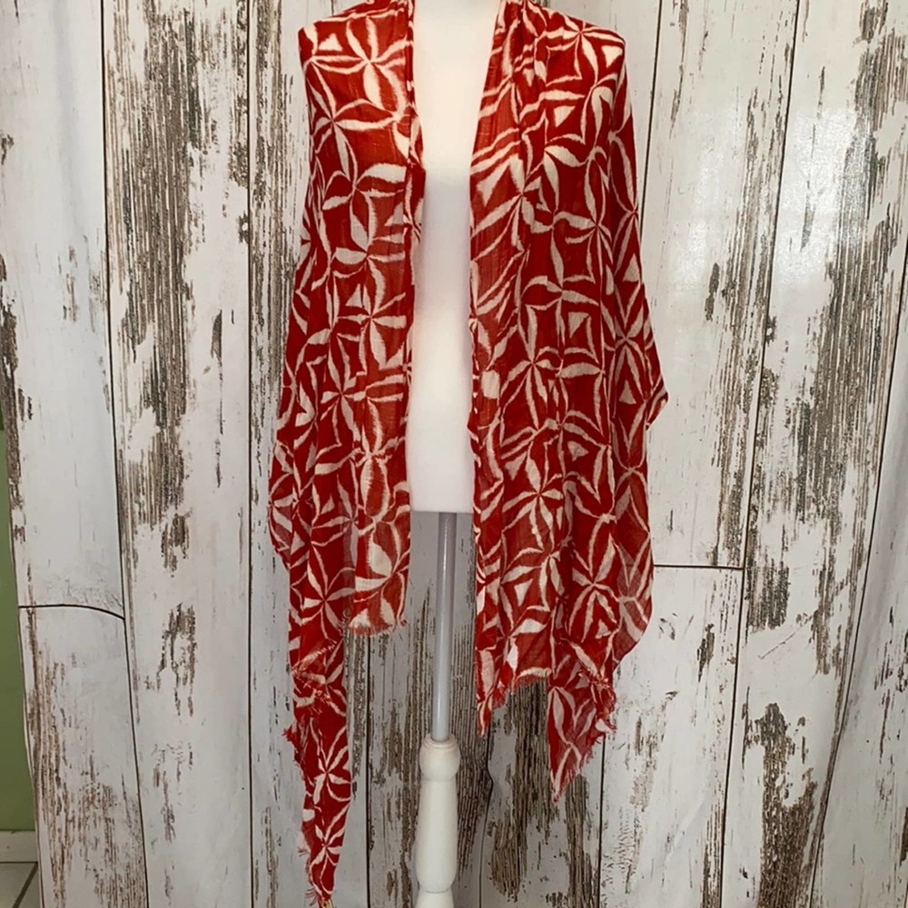 Calvin Klein Red and White Geometric Design Scarf